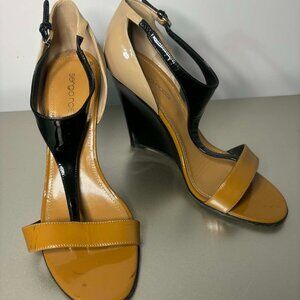Sergio Rossi Beige Patent Leather Wedge Sandals with Black Contrast